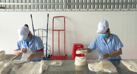 Khởi nghiệp từ bánh tráng bò bía